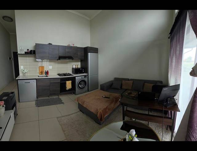 1 BEDROOM APARTMENT FOR SALE IN FOURWAYS